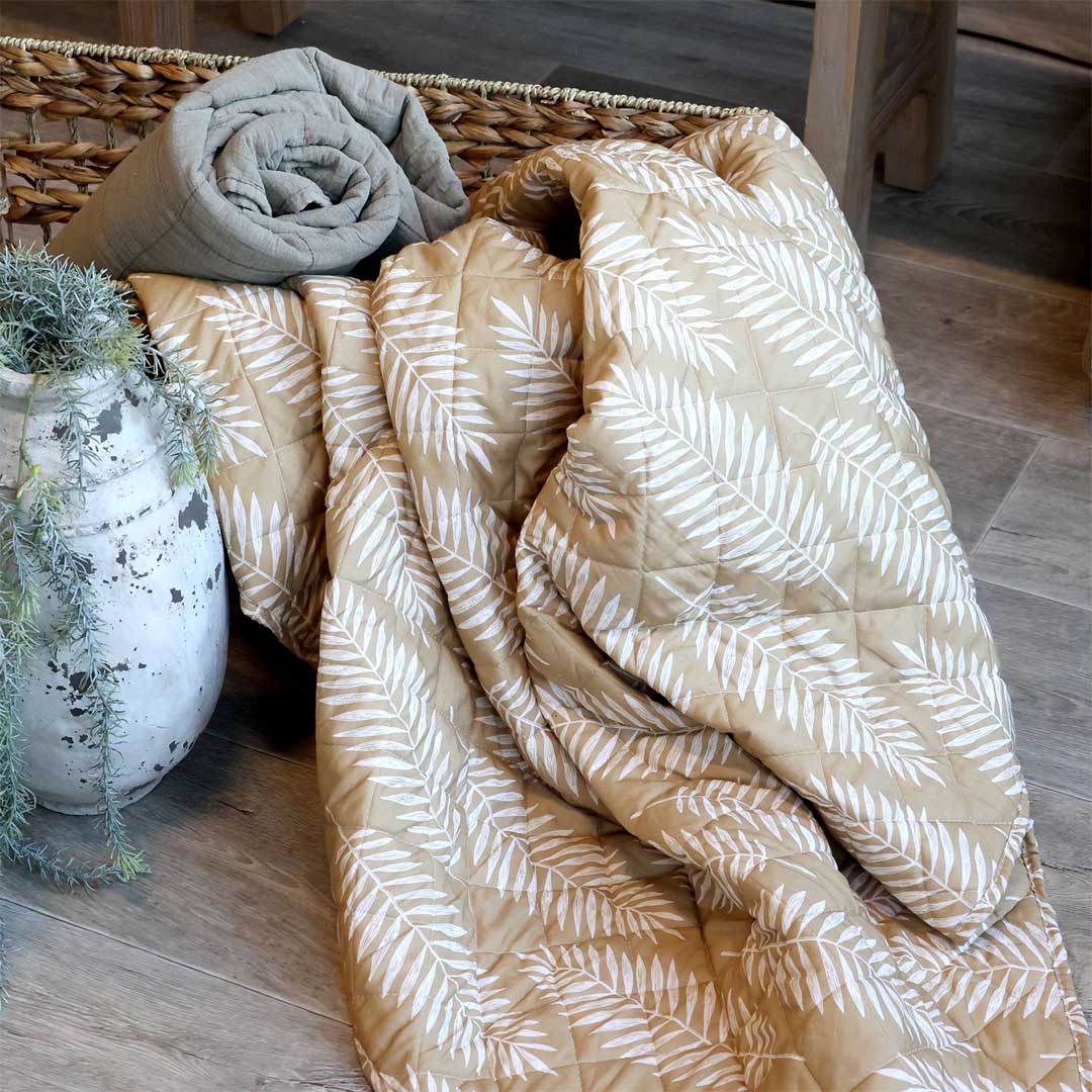 Chic Antique - Quilt mit tropischem Blattmuster 130x180 cm