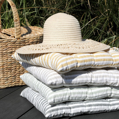 Chic Antique - 4 Stk. Nimes Boxkissen mit Streifen und Bändern – Honig